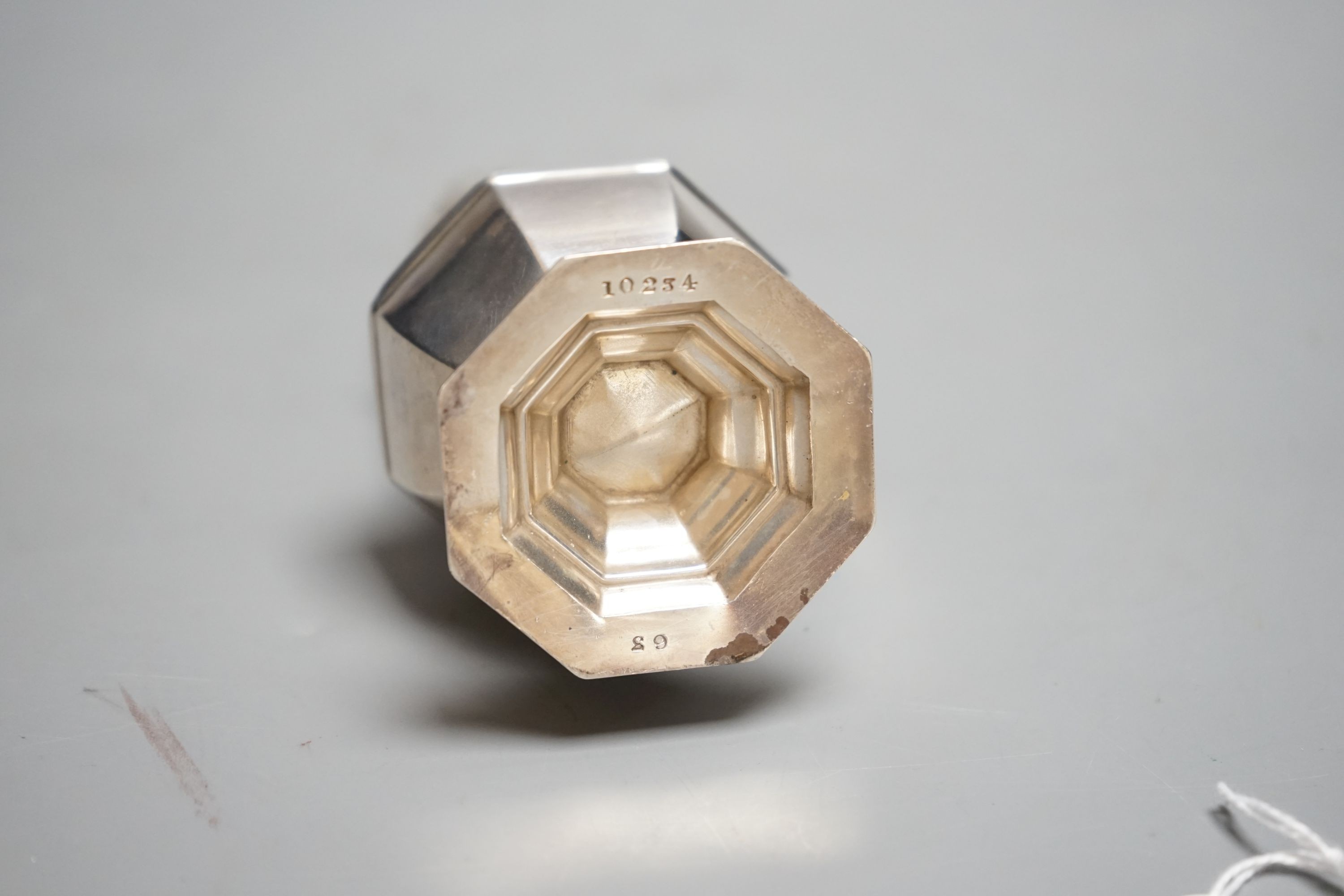 A George V silver octagonal sugar caster, Birmingham, 1910, 15.4cm, 93 grams.